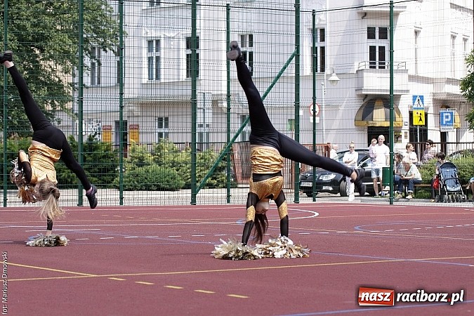 Zdjęcie w galerii na portalu naszraciborz.pl: Uroczyste zakończenie roku szkolnego w SP 4 - nagrodzono finalistów i laureatów Przedmiotowych Konkursów Wojewódzkich wiadomości z regionu