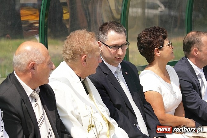 Zdjęcie w galerii na portalu naszraciborz.pl: Uroczyste zakończenie roku szkolnego w SP 4 - nagrodzono finalistów i laureatów Przedmiotowych Konkursów Wojewódzkich wiadomości z regionu