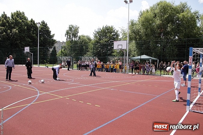 Zdjęcie w galerii na portalu naszraciborz.pl: Uroczyste zakończenie roku szkolnego w SP 4 - nagrodzono finalistów i laureatów Przedmiotowych Konkursów Wojewódzkich wiadomości z regionu