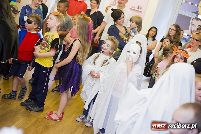 Zdjęcie w galerii na portalu naszraciborz.pl: Powitanie wakacji na zamku, czyli IV Zamkowa Noc z Duchami  wiadomości z regionu