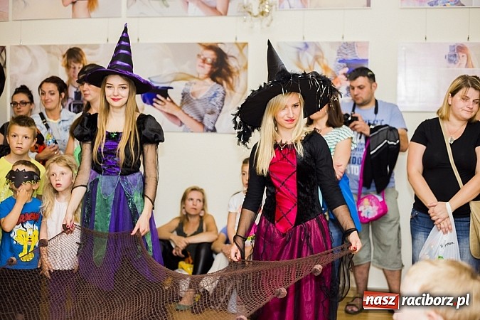 Zdjęcie w galerii na portalu naszraciborz.pl: Powitanie wakacji na zamku, czyli IV Zamkowa Noc z Duchami  wiadomości z regionu