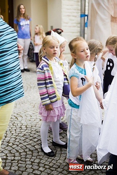 Zdjęcie w galerii na portalu naszraciborz.pl: Powitanie wakacji na zamku, czyli IV Zamkowa Noc z Duchami  wiadomości z regionu