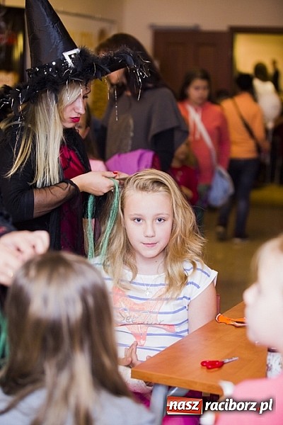 Zdjęcie w galerii na portalu naszraciborz.pl: Powitanie wakacji na zamku, czyli IV Zamkowa Noc z Duchami  wiadomości z regionu