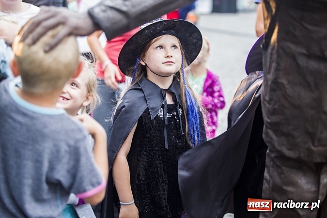 Zdjęcie w galerii na portalu naszraciborz.pl: Powitanie wakacji na zamku, czyli IV Zamkowa Noc z Duchami  wiadomości z regionu