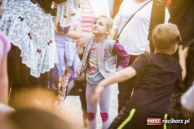 Zdjęcie w galerii na portalu naszraciborz.pl: Powitanie wakacji na zamku, czyli IV Zamkowa Noc z Duchami  wiadomości z regionu