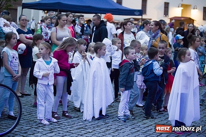 Zdjęcie w galerii na portalu naszraciborz.pl: Powitanie wakacji na zamku, czyli IV Zamkowa Noc z Duchami  wiadomości z regionu