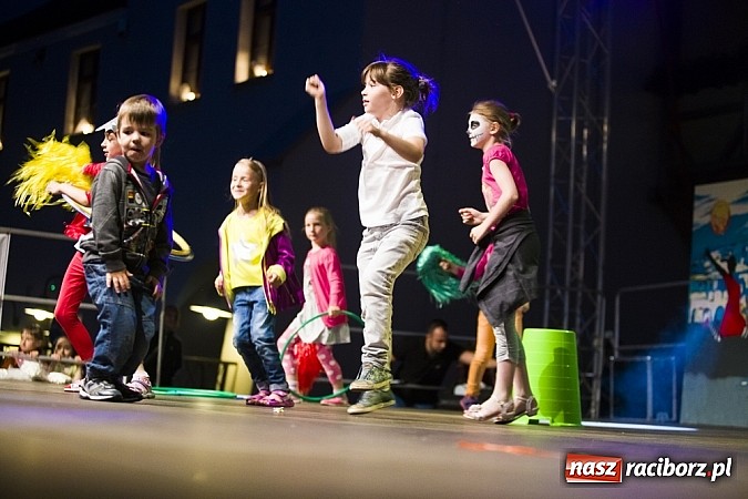 Zdjęcie w galerii na portalu naszraciborz.pl: Powitanie wakacji na zamku, czyli IV Zamkowa Noc z Duchami  wiadomości z regionu