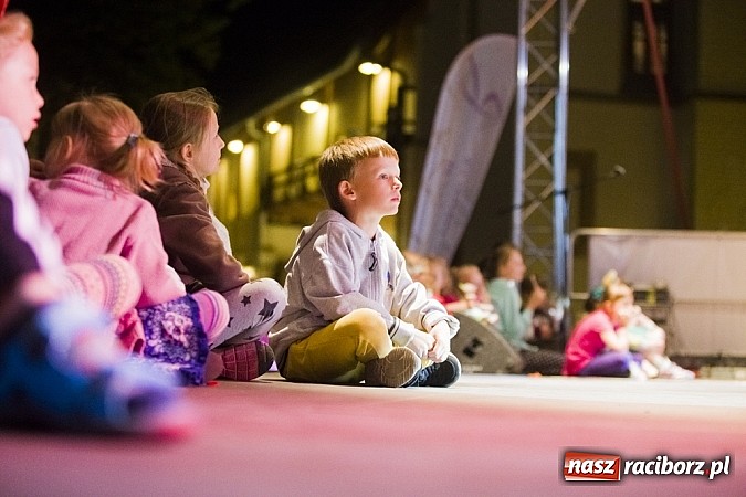 Zdjęcie w galerii na portalu naszraciborz.pl: Powitanie wakacji na zamku, czyli IV Zamkowa Noc z Duchami  wiadomości z regionu