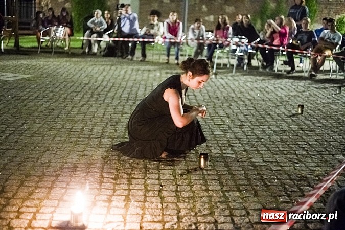 Zdjęcie w galerii na portalu naszraciborz.pl: Powitanie wakacji na zamku, czyli IV Zamkowa Noc z Duchami  wiadomości z regionu