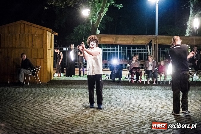 Zdjęcie w galerii na portalu naszraciborz.pl: Powitanie wakacji na zamku, czyli IV Zamkowa Noc z Duchami  wiadomości z regionu