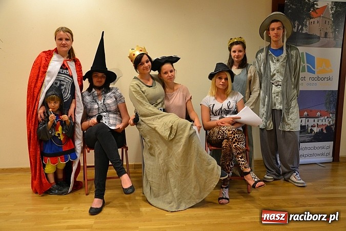 Zdjęcie w galerii na portalu naszraciborz.pl: Powitanie wakacji na zamku, czyli IV Zamkowa Noc z Duchami  wiadomości z regionu
