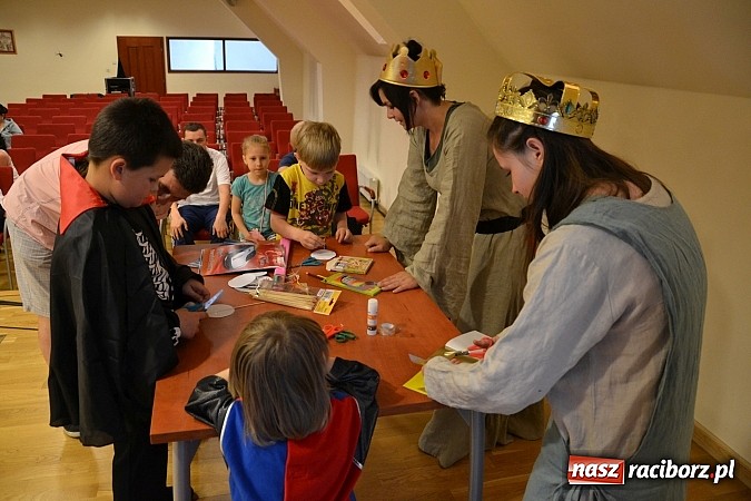Zdjęcie w galerii na portalu naszraciborz.pl: Powitanie wakacji na zamku, czyli IV Zamkowa Noc z Duchami  wiadomości z regionu