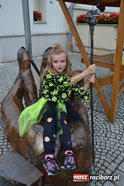 Zdjęcie w galerii na portalu naszraciborz.pl: Powitanie wakacji na zamku, czyli IV Zamkowa Noc z Duchami  wiadomości z regionu