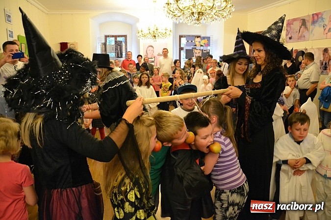 Zdjęcie w galerii na portalu naszraciborz.pl: Powitanie wakacji na zamku, czyli IV Zamkowa Noc z Duchami  wiadomości z regionu