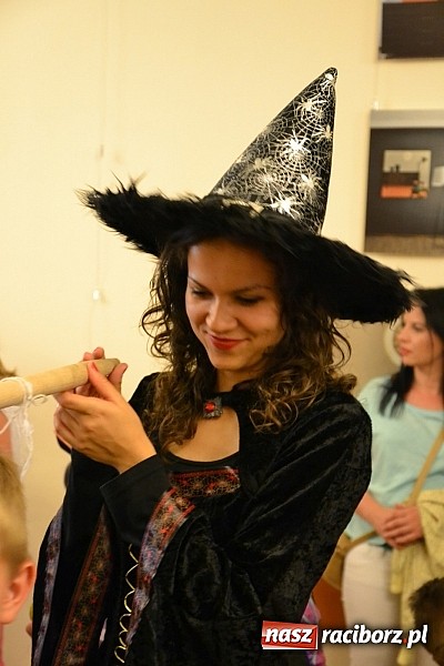 Zdjęcie w galerii na portalu naszraciborz.pl: Powitanie wakacji na zamku, czyli IV Zamkowa Noc z Duchami  wiadomości z regionu