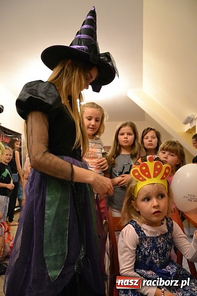 Zdjęcie w galerii na portalu naszraciborz.pl: Powitanie wakacji na zamku, czyli IV Zamkowa Noc z Duchami  wiadomości z regionu