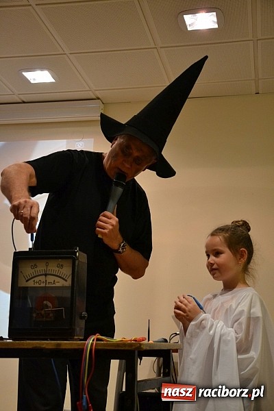 Zdjęcie w galerii na portalu naszraciborz.pl: Powitanie wakacji na zamku, czyli IV Zamkowa Noc z Duchami  wiadomości z regionu