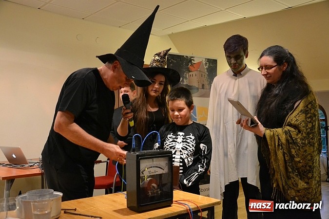Zdjęcie w galerii na portalu naszraciborz.pl: Powitanie wakacji na zamku, czyli IV Zamkowa Noc z Duchami  wiadomości z regionu