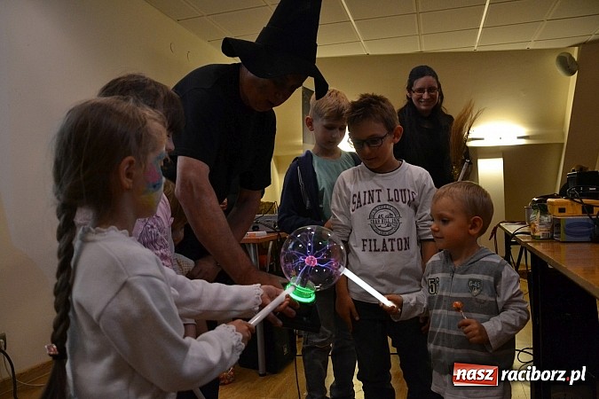 Zdjęcie w galerii na portalu naszraciborz.pl: Powitanie wakacji na zamku, czyli IV Zamkowa Noc z Duchami  wiadomości z regionu