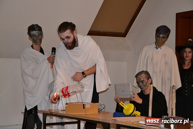 Zdjęcie w galerii na portalu naszraciborz.pl: Powitanie wakacji na zamku, czyli IV Zamkowa Noc z Duchami  wiadomości z regionu