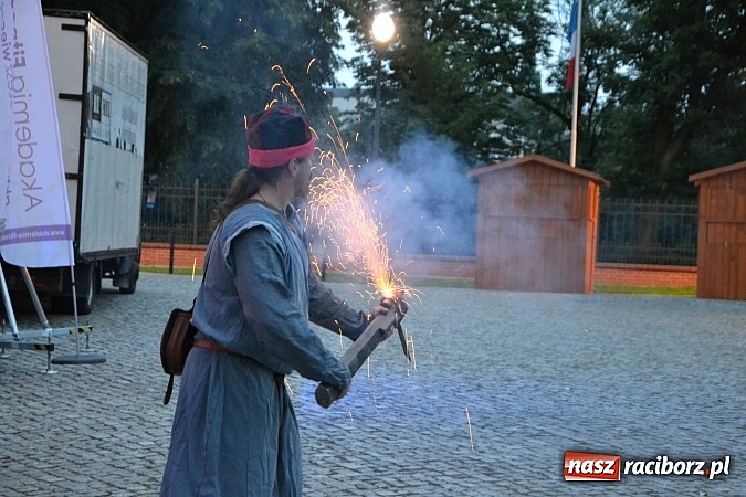 Zdjęcie w galerii na portalu naszraciborz.pl: Powitanie wakacji na zamku, czyli IV Zamkowa Noc z Duchami  wiadomości z regionu