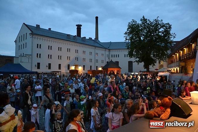 Zdjęcie w galerii na portalu naszraciborz.pl: Powitanie wakacji na zamku, czyli IV Zamkowa Noc z Duchami  wiadomości z regionu