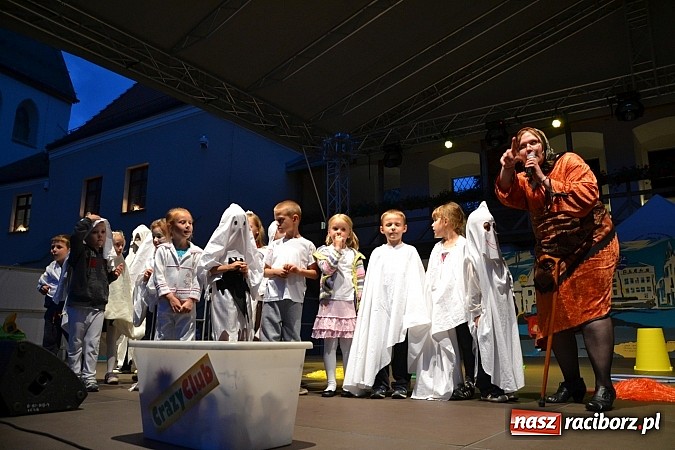 Zdjęcie w galerii na portalu naszraciborz.pl: Powitanie wakacji na zamku, czyli IV Zamkowa Noc z Duchami  wiadomości z regionu