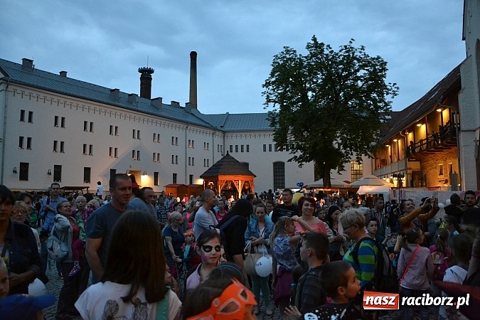 Zdjęcie w galerii na portalu naszraciborz.pl: Powitanie wakacji na zamku, czyli IV Zamkowa Noc z Duchami  wiadomości z regionu