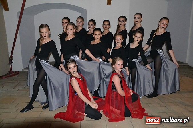 Zdjęcie w galerii na portalu naszraciborz.pl: Powitanie wakacji na zamku, czyli IV Zamkowa Noc z Duchami  wiadomości z regionu