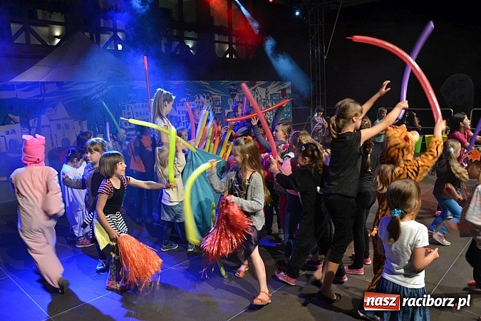 Zdjęcie w galerii na portalu naszraciborz.pl: Powitanie wakacji na zamku, czyli IV Zamkowa Noc z Duchami  wiadomości z regionu