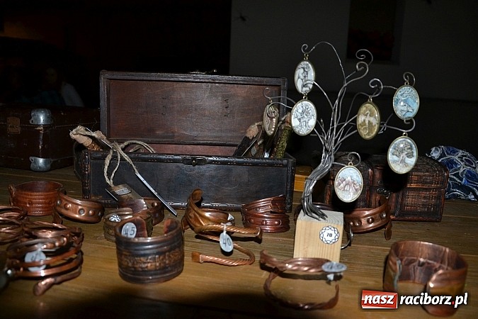 Zdjęcie w galerii na portalu naszraciborz.pl: Powitanie wakacji na zamku, czyli IV Zamkowa Noc z Duchami  wiadomości z regionu