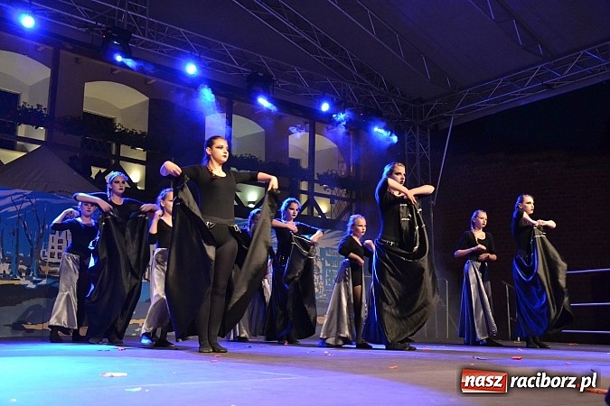 Zdjęcie w galerii na portalu naszraciborz.pl: Powitanie wakacji na zamku, czyli IV Zamkowa Noc z Duchami  wiadomości z regionu