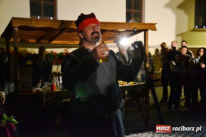 Zdjęcie w galerii na portalu naszraciborz.pl: Powitanie wakacji na zamku, czyli IV Zamkowa Noc z Duchami  wiadomości z regionu