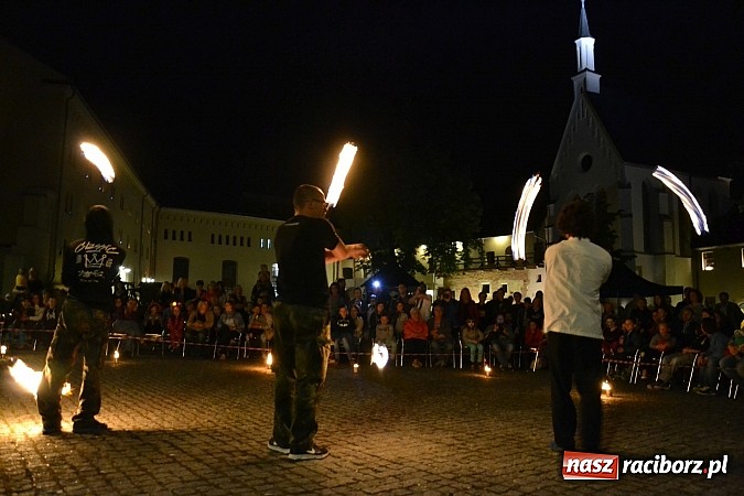 Zdjęcie w galerii na portalu naszraciborz.pl: Powitanie wakacji na zamku, czyli IV Zamkowa Noc z Duchami  wiadomości z regionu
