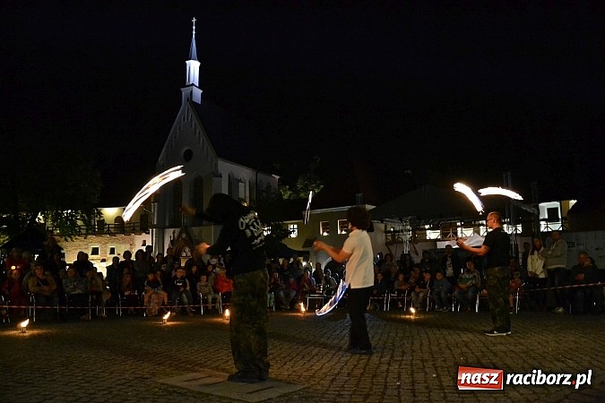 Zdjęcie w galerii na portalu naszraciborz.pl: Powitanie wakacji na zamku, czyli IV Zamkowa Noc z Duchami  wiadomości z regionu