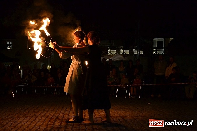 Zdjęcie w galerii na portalu naszraciborz.pl: Powitanie wakacji na zamku, czyli IV Zamkowa Noc z Duchami  wiadomości z regionu