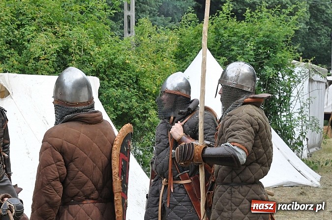 Zdjęcie w galerii na portalu naszraciborz.pl: Ruszył VII Raciborski Festiwal Średniowieczny wiadomości z regionu