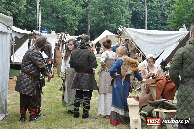 Zdjęcie w galerii na portalu naszraciborz.pl: Ruszył VII Raciborski Festiwal Średniowieczny wiadomości z regionu