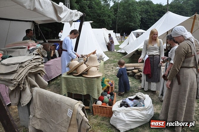 Zdjęcie w galerii na portalu naszraciborz.pl: Ruszył VII Raciborski Festiwal Średniowieczny wiadomości z regionu