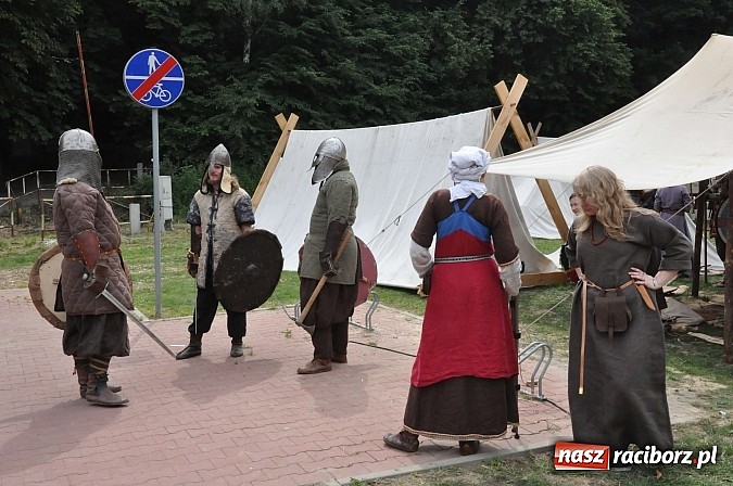 Zdjęcie w galerii na portalu naszraciborz.pl: Ruszył VII Raciborski Festiwal Średniowieczny wiadomości z regionu