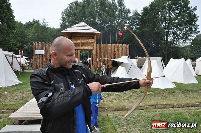 Zdjęcie w galerii na portalu naszraciborz.pl: Ruszył VII Raciborski Festiwal Średniowieczny wiadomości z regionu