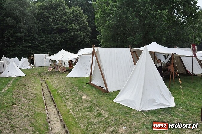 Zdjęcie w galerii na portalu naszraciborz.pl: Ruszył VII Raciborski Festiwal Średniowieczny wiadomości z regionu