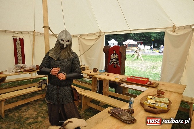 Zdjęcie w galerii na portalu naszraciborz.pl: Ruszył VII Raciborski Festiwal Średniowieczny wiadomości z regionu