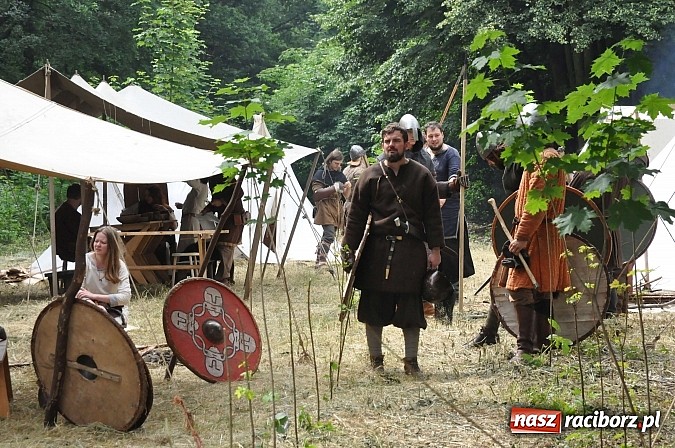 Zdjęcie w galerii na portalu naszraciborz.pl: Ruszył VII Raciborski Festiwal Średniowieczny wiadomości z regionu