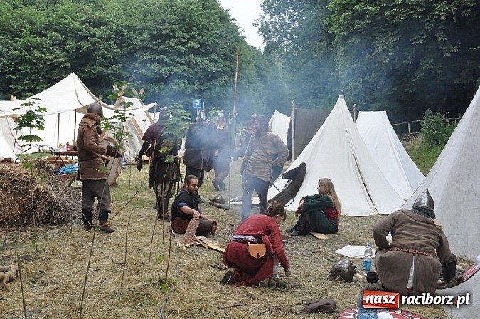 Zdjęcie w galerii na portalu naszraciborz.pl: Ruszył VII Raciborski Festiwal Średniowieczny wiadomości z regionu
