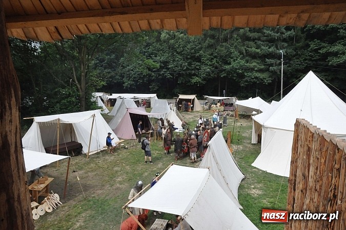 Zdjęcie w galerii na portalu naszraciborz.pl: Ruszył VII Raciborski Festiwal Średniowieczny wiadomości z regionu