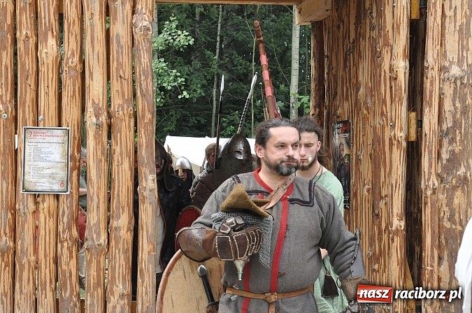 Zdjęcie w galerii na portalu naszraciborz.pl: Ruszył VII Raciborski Festiwal Średniowieczny wiadomości z regionu