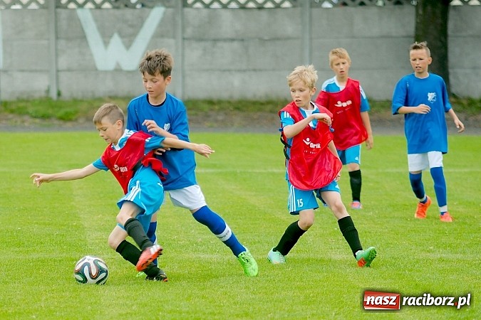 Zdjęcie w galerii na portalu naszraciborz.pl: Tworków Cup 2015: Wiele emocji i bramek w Tworkowie. MKS Żory z pucharem Wójta wiadomości z regionu