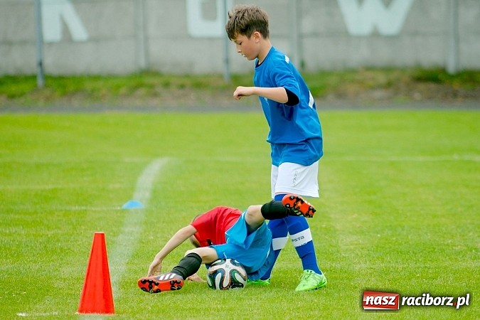 Zdjęcie w galerii na portalu naszraciborz.pl: Tworków Cup 2015: Wiele emocji i bramek w Tworkowie. MKS Żory z pucharem Wójta wiadomości z regionu