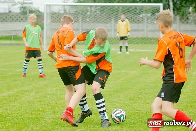 Zdjęcie w galerii na portalu naszraciborz.pl: Tworków Cup 2015: Wiele emocji i bramek w Tworkowie. MKS Żory z pucharem Wójta wiadomości z regionu